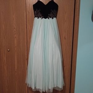 Formal/prom dress